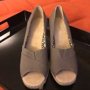 Toms Wedges
